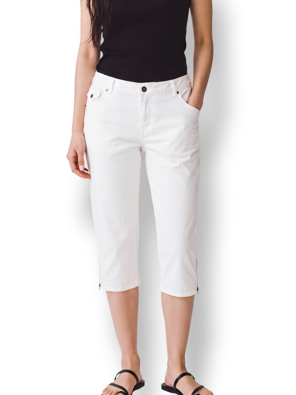 4/$20 Mossimo Supply Co White Zip-Hem Capri Jeans Juniors Size 13